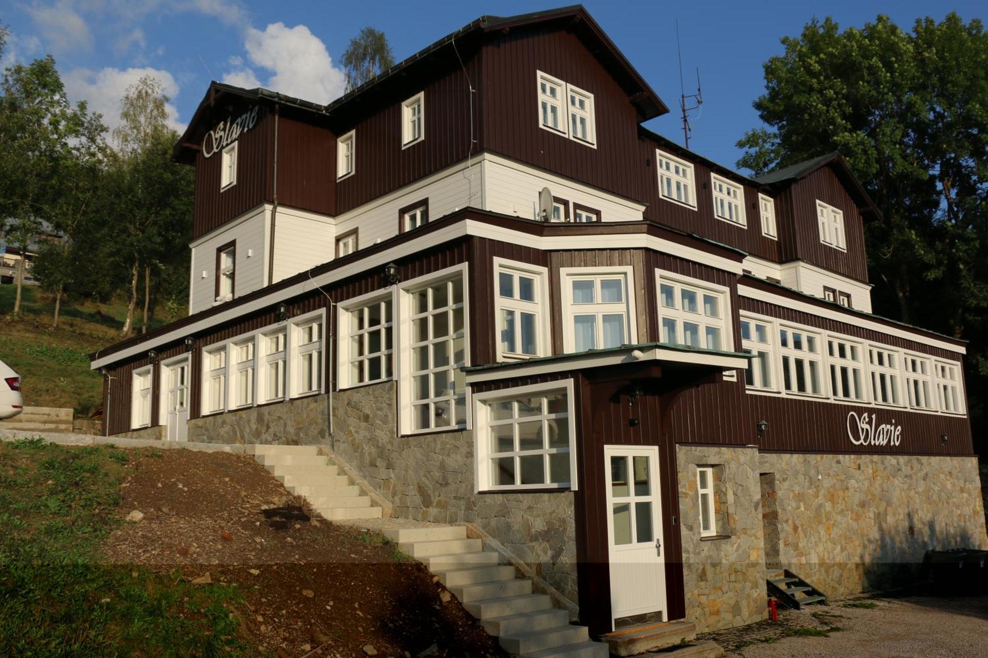 Hotel Slavie Špindlerŭv Mlýn Exteriör bild