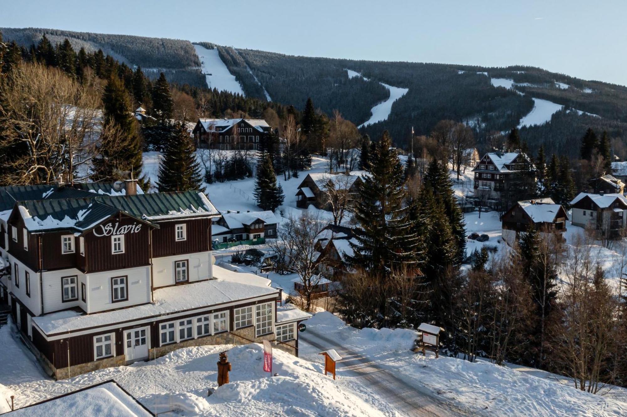 Hotel Slavie Špindlerŭv Mlýn Exteriör bild
