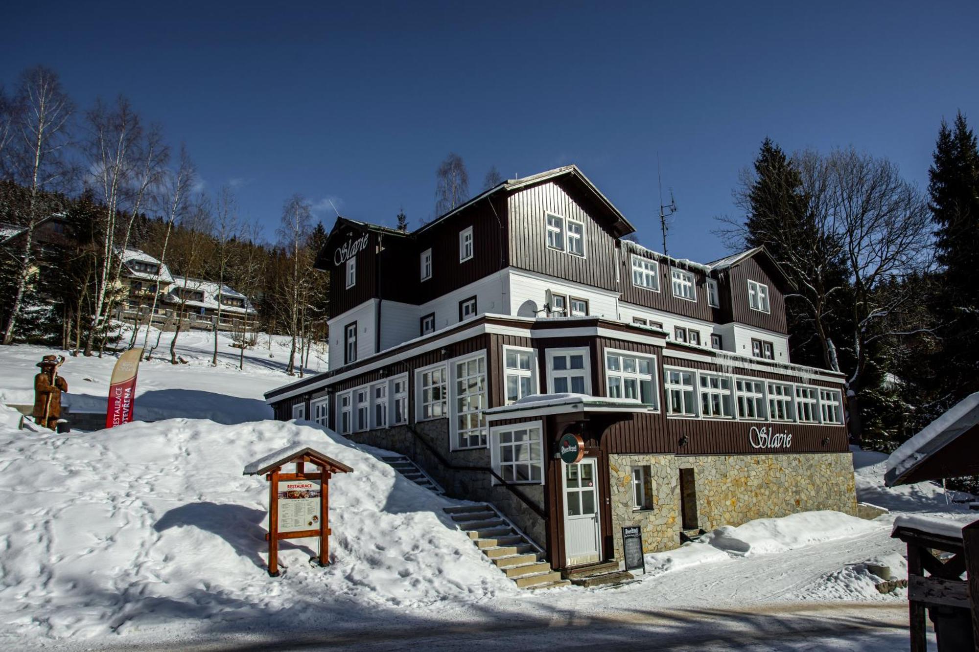 Hotel Slavie Špindlerŭv Mlýn Exteriör bild