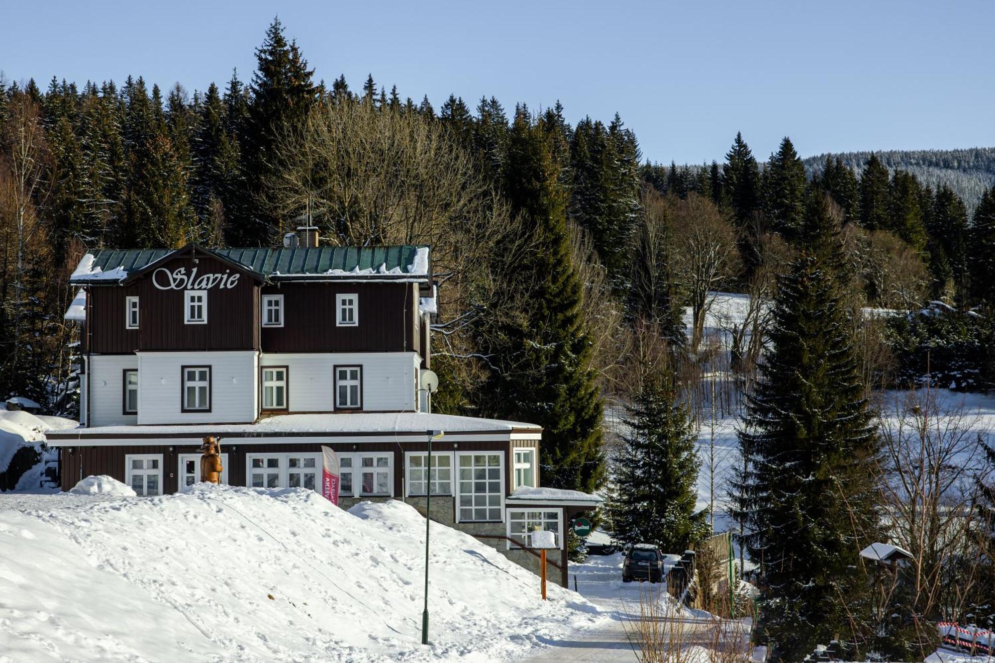 Hotel Slavie Špindlerŭv Mlýn Exteriör bild