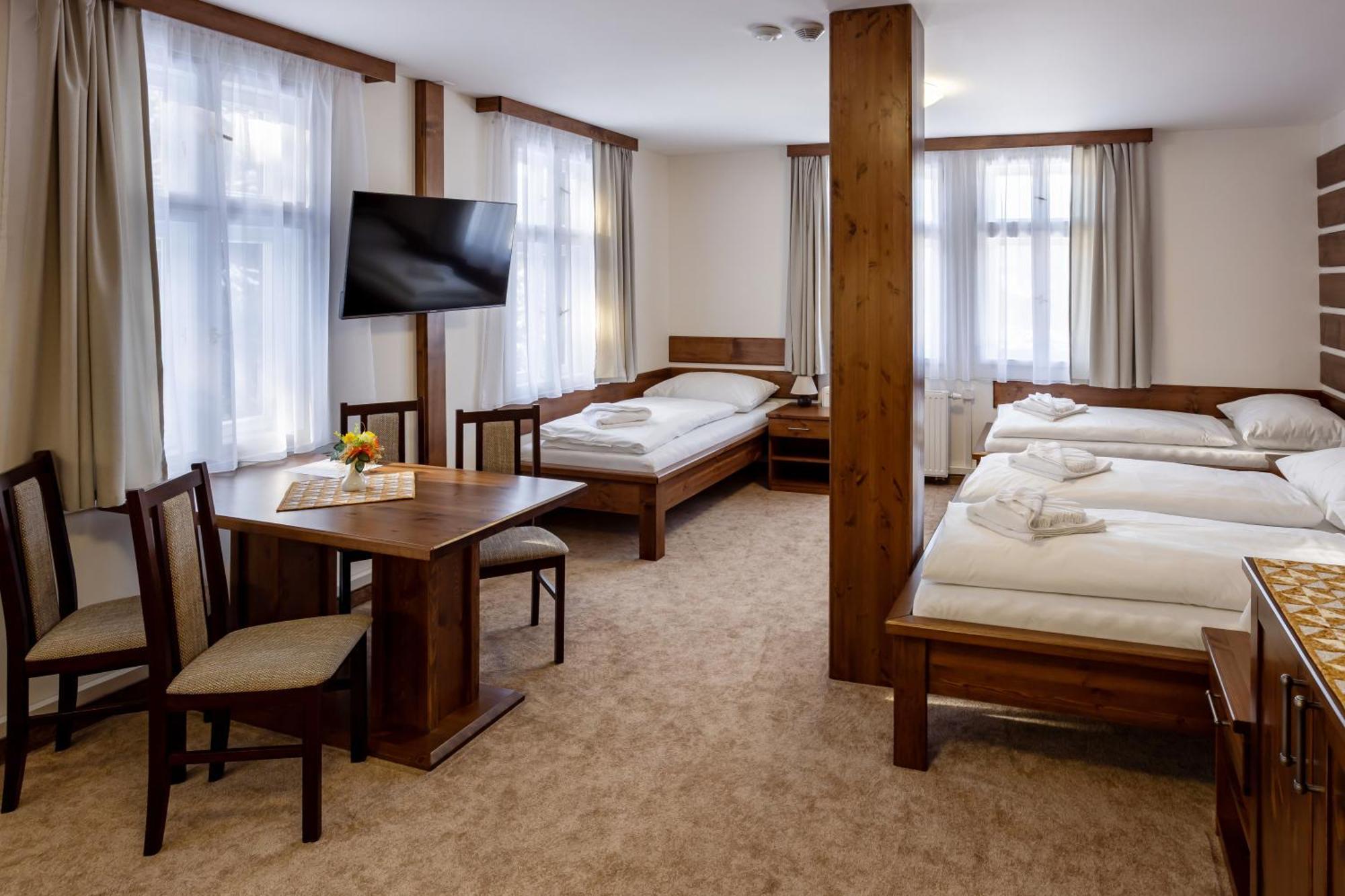 Hotel Slavie Špindlerŭv Mlýn Exteriör bild
