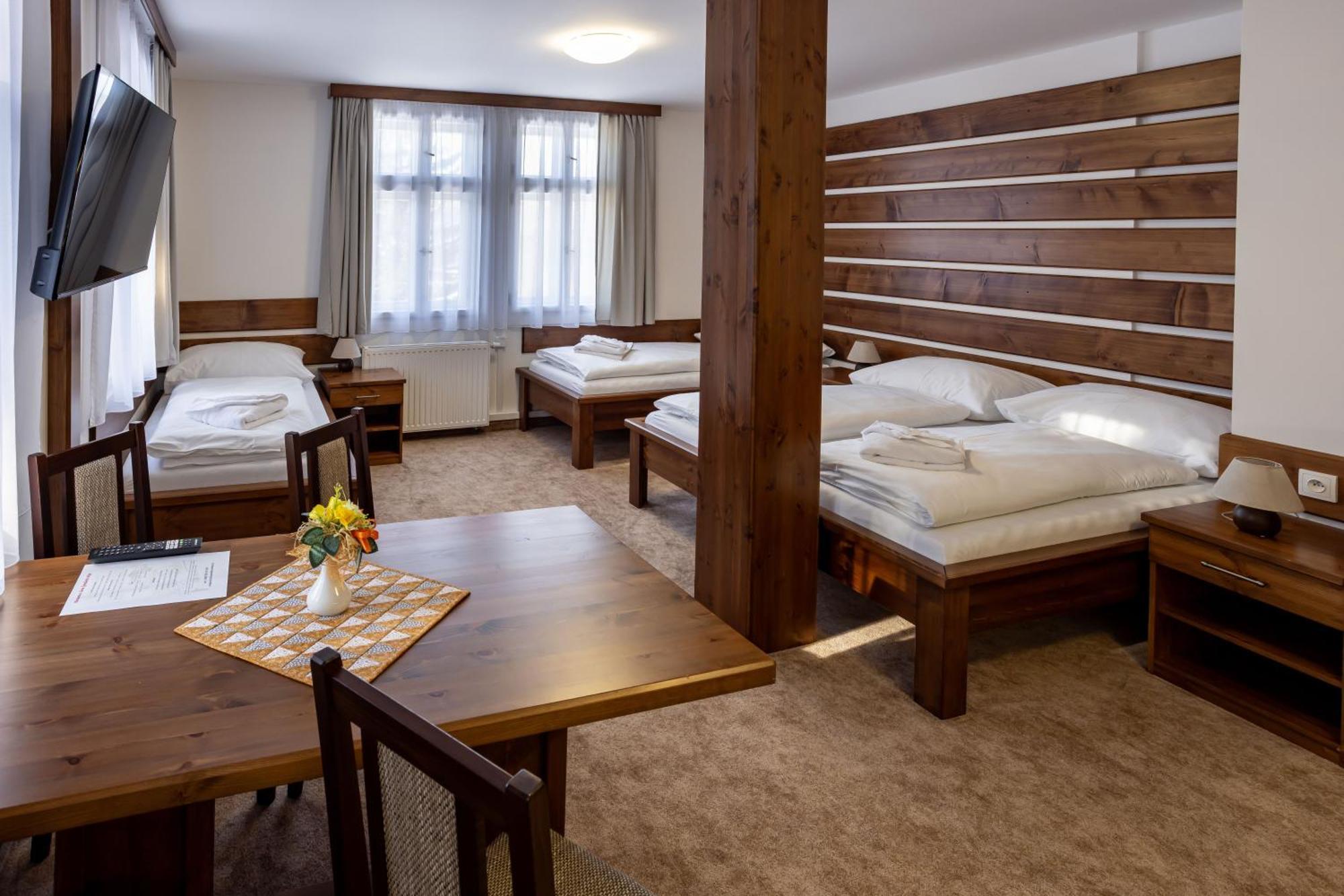 Hotel Slavie Špindlerŭv Mlýn Exteriör bild